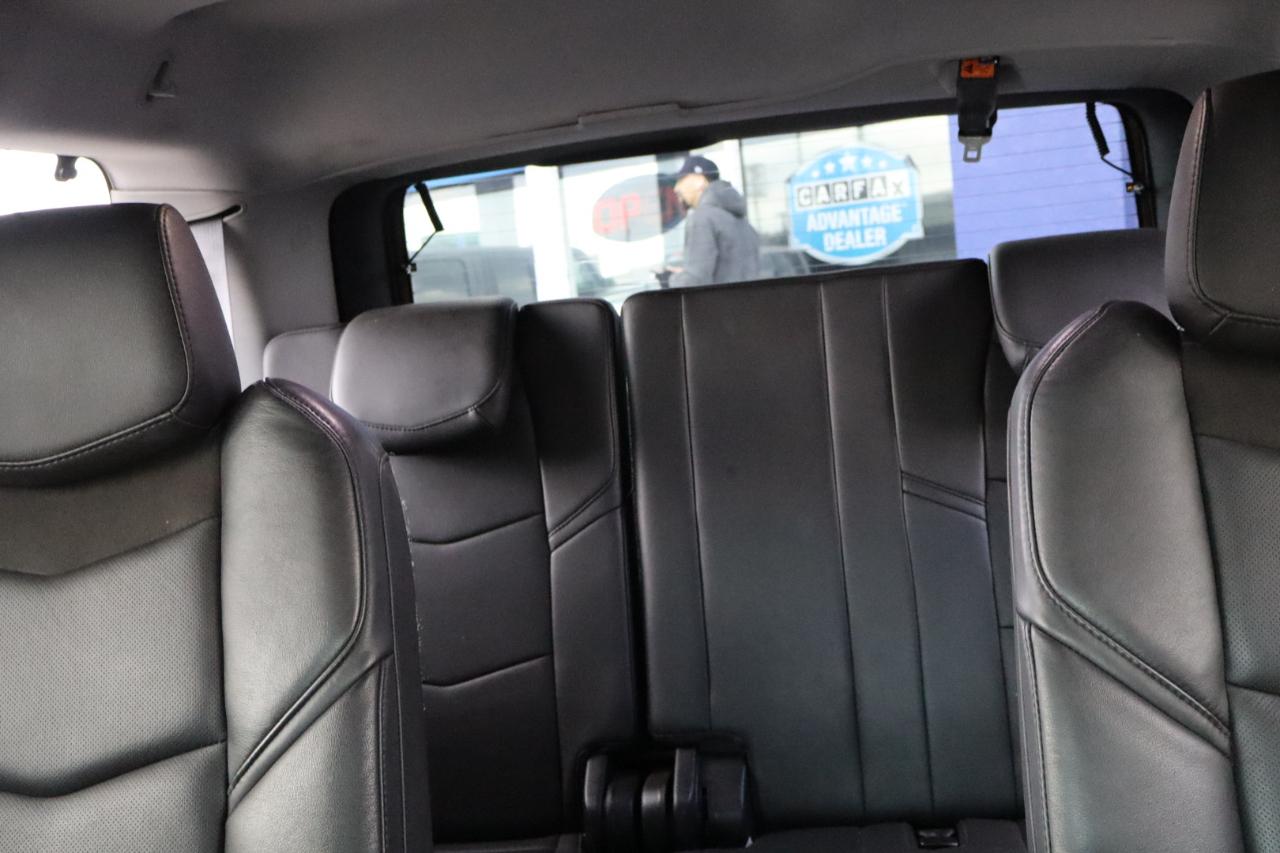Cadillac Escalade 2WD 4dr Luxury 2017