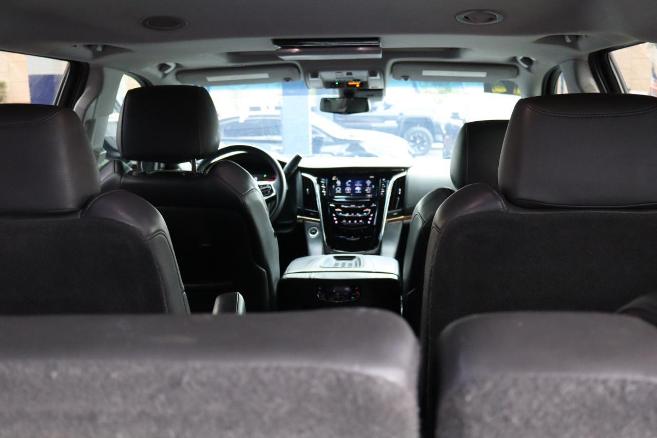 Cadillac Escalade 2WD 4dr Luxury 2017