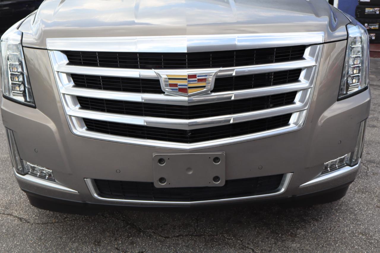 Cadillac Escalade 2WD 4dr Luxury 2017