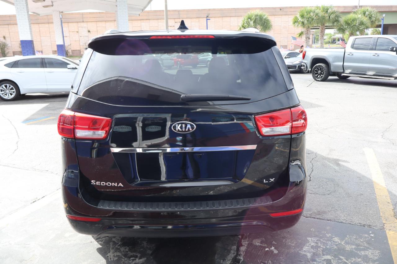 Kia Sedona LX FWD 2017