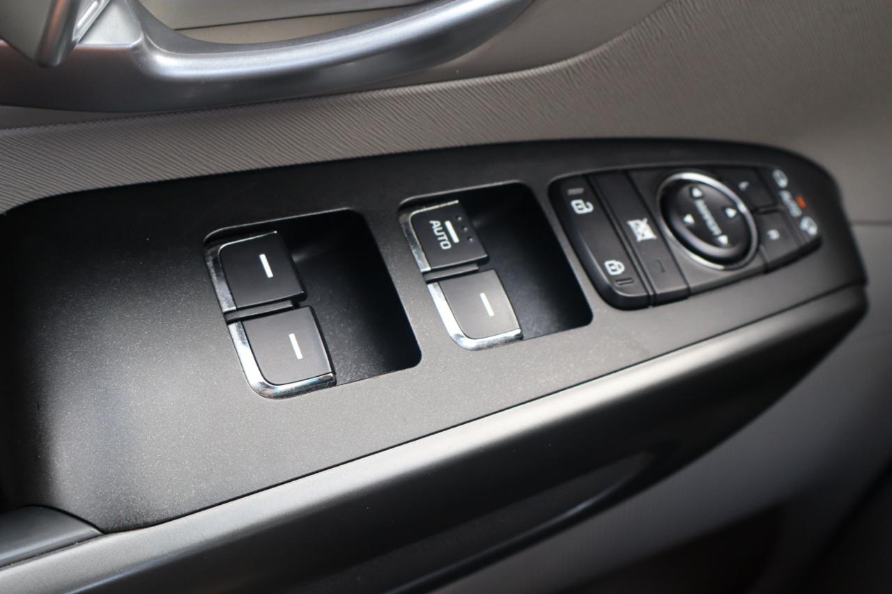 Kia Sedona LX FWD 2017