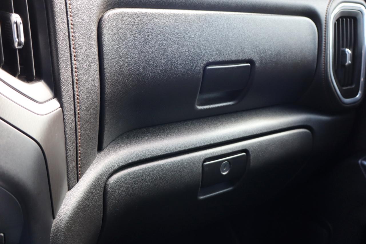 GMC Sierra 1500 4WD Crew Cab 157" AT4 2021