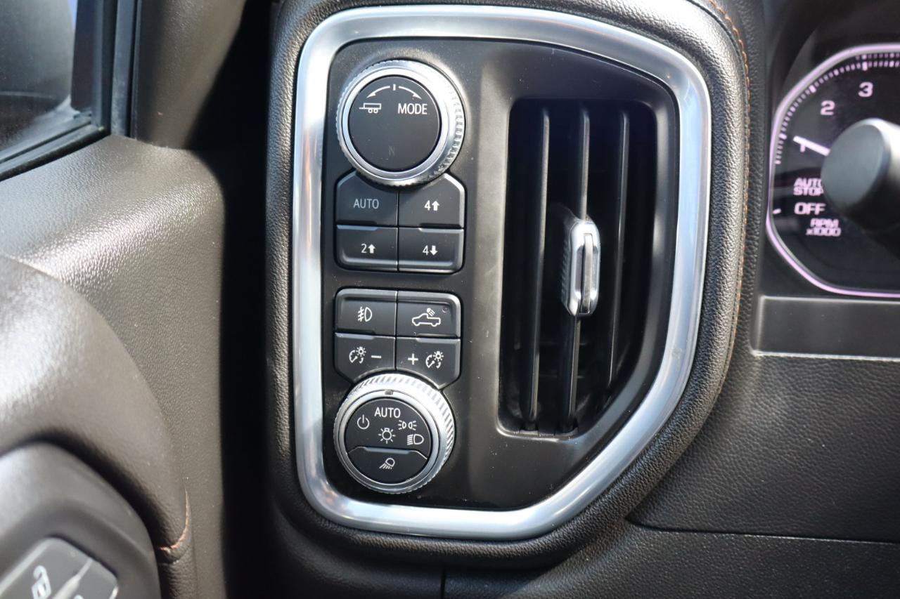 GMC Sierra 1500 4WD Crew Cab 157" AT4 2021