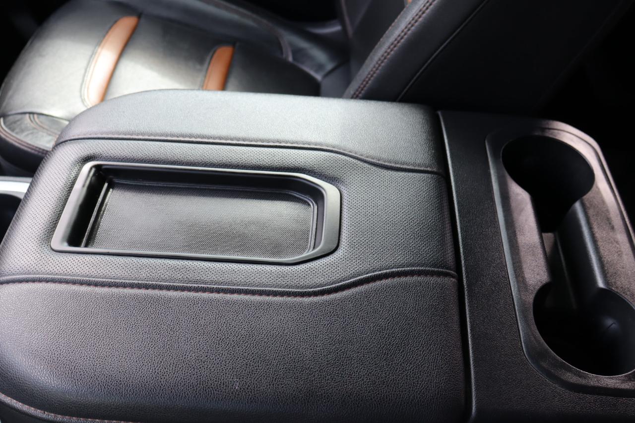 GMC Sierra 1500 4WD Crew Cab 157" AT4 2021