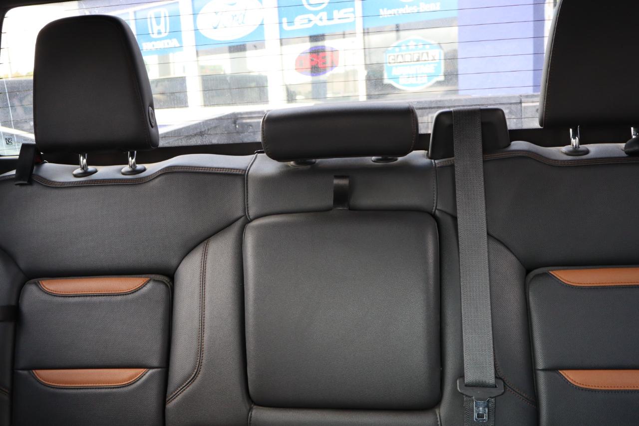 GMC Sierra 1500 4WD Crew Cab 157" AT4 2021