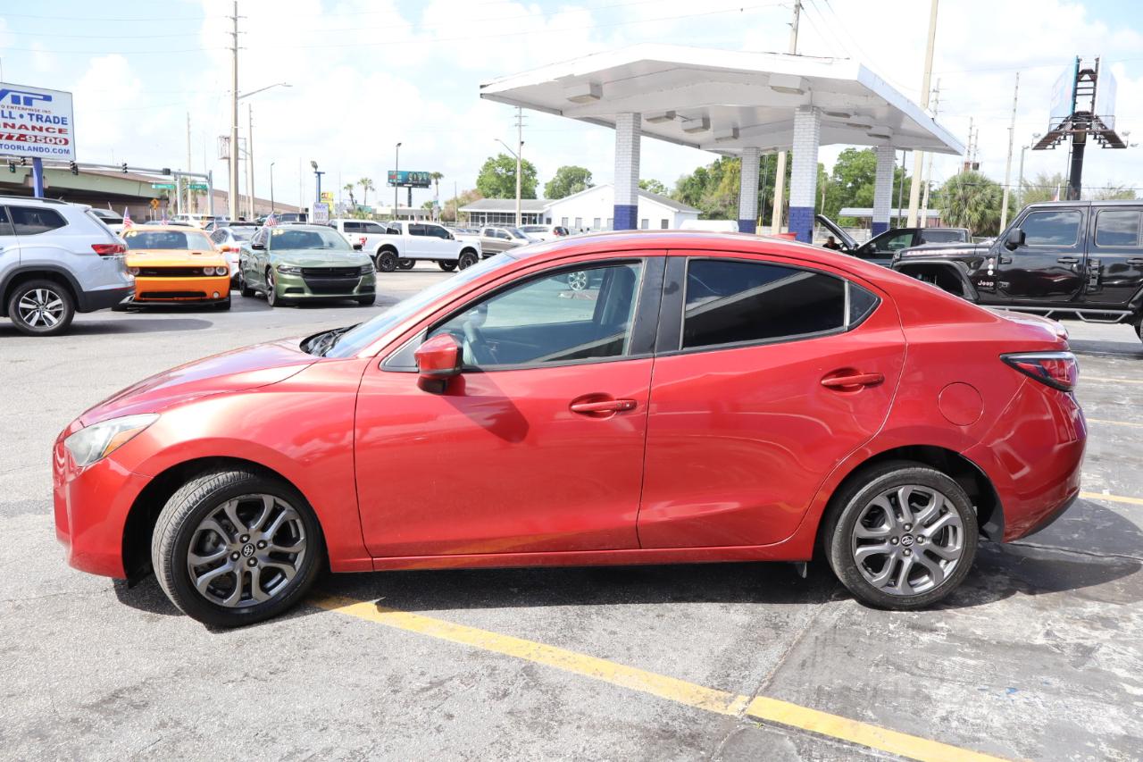 Toyota Yaris Sedan XLE Auto (Natl) 2019