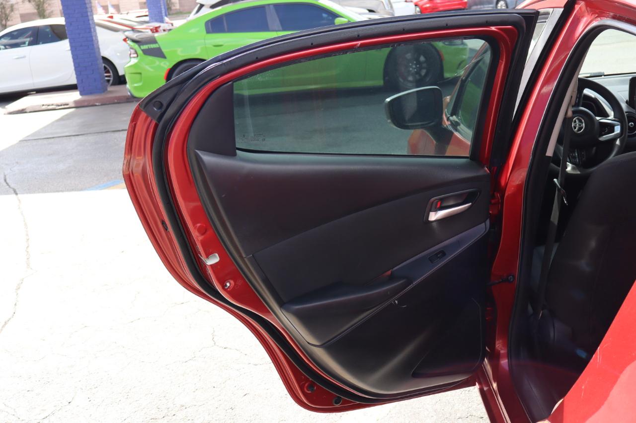 Toyota Yaris Sedan XLE Auto (Natl) 2019