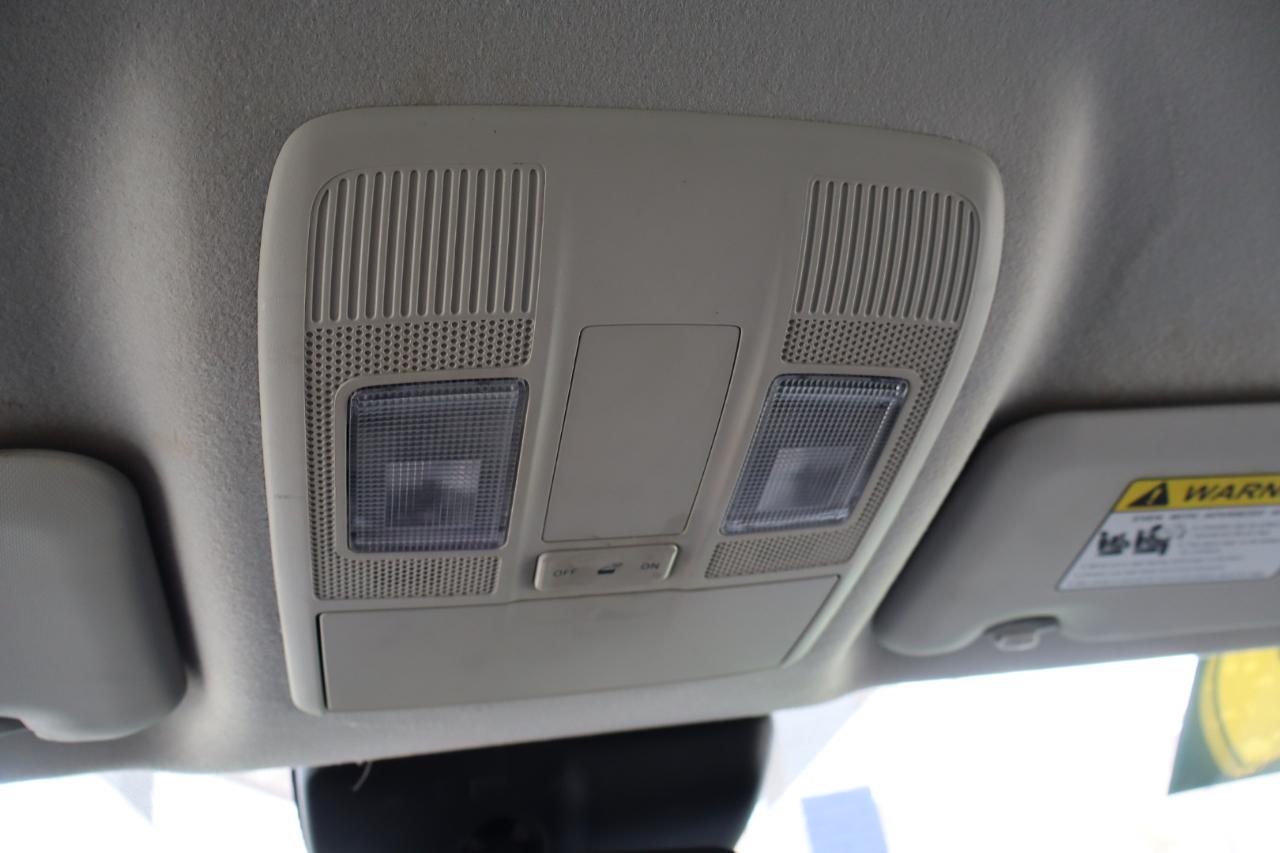 Toyota Yaris Sedan XLE Auto (Natl) 2019