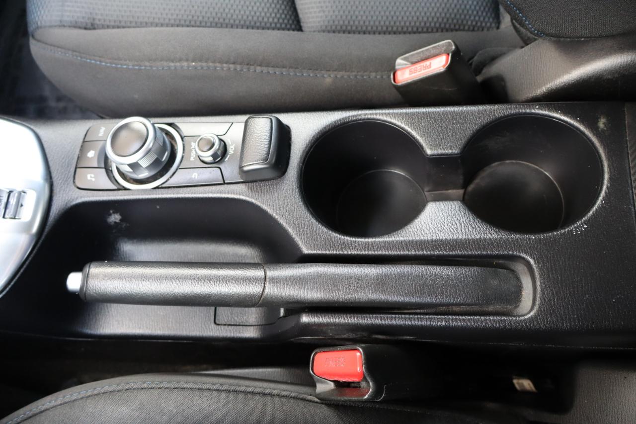 Toyota Yaris Sedan XLE Auto (Natl) 2019