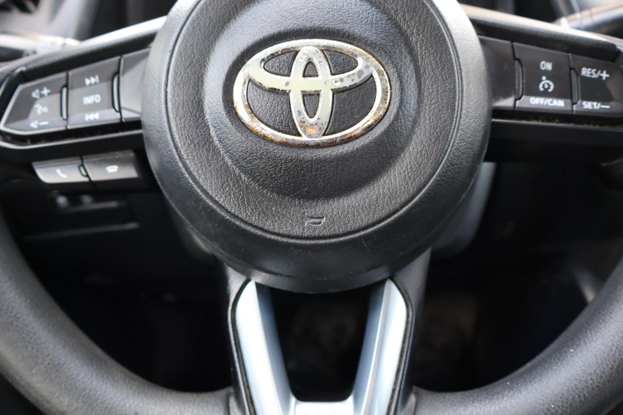 Toyota Yaris Sedan XLE Auto (Natl) 2019