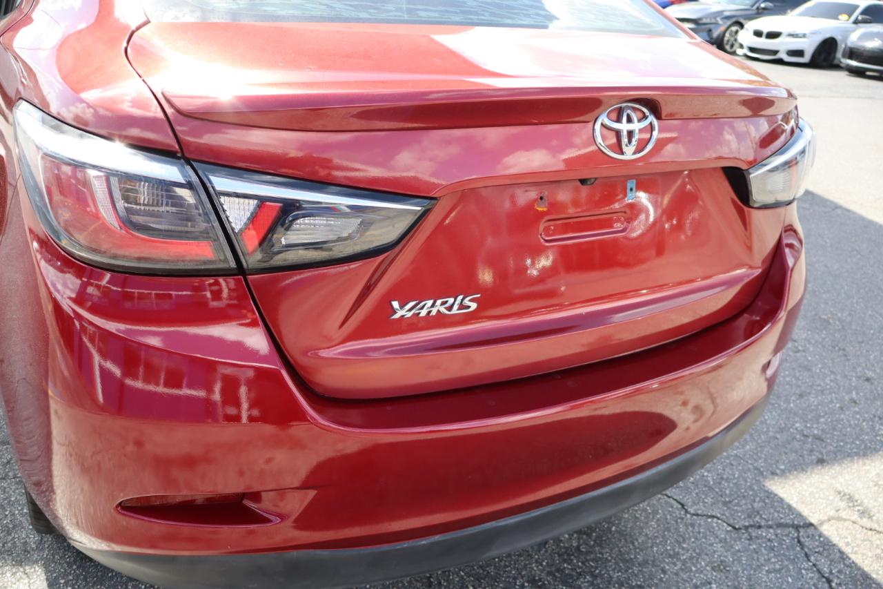 Toyota Yaris Sedan XLE Auto (Natl) 2019