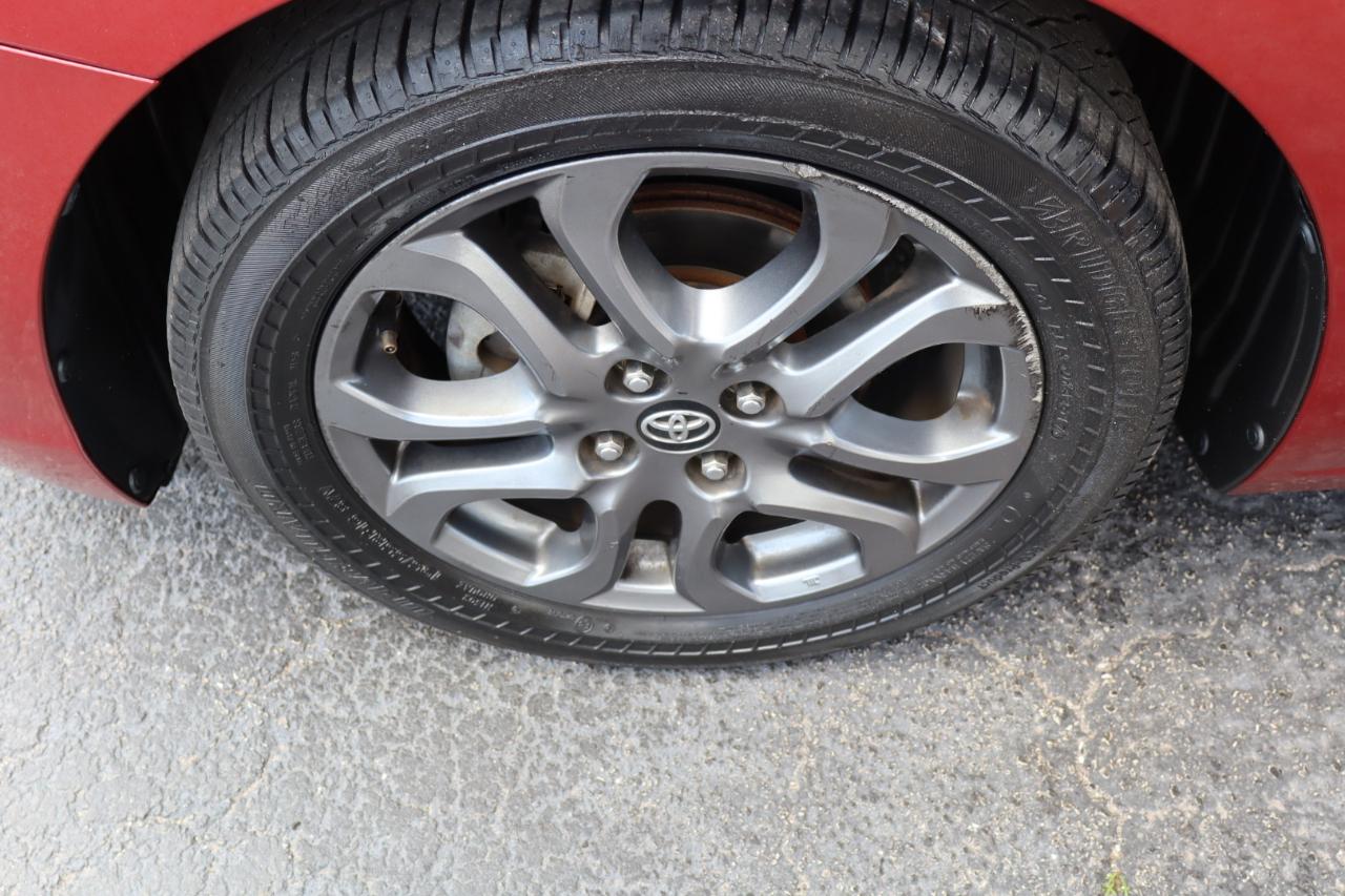 Toyota Yaris Sedan XLE Auto (Natl) 2019