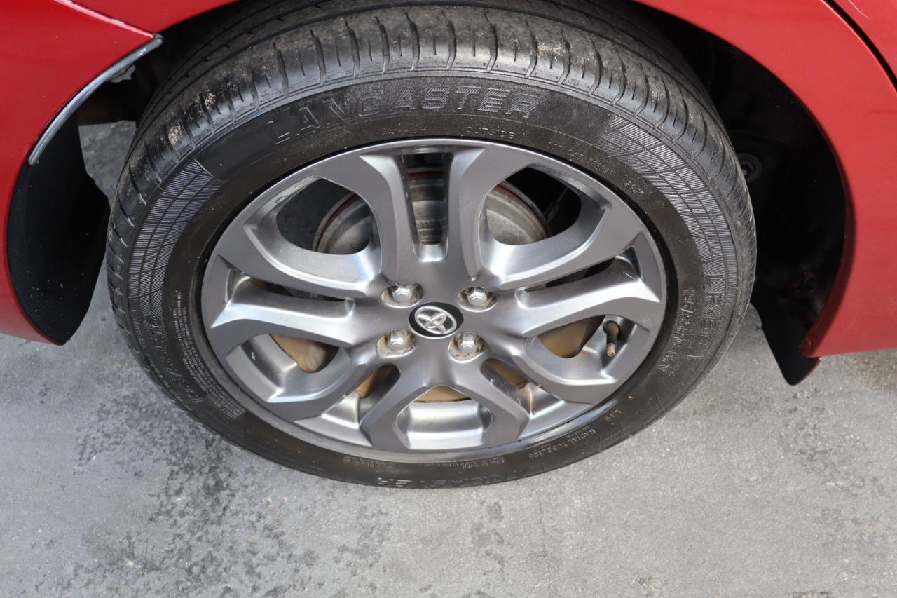 Toyota Yaris Sedan XLE Auto (Natl) 2019