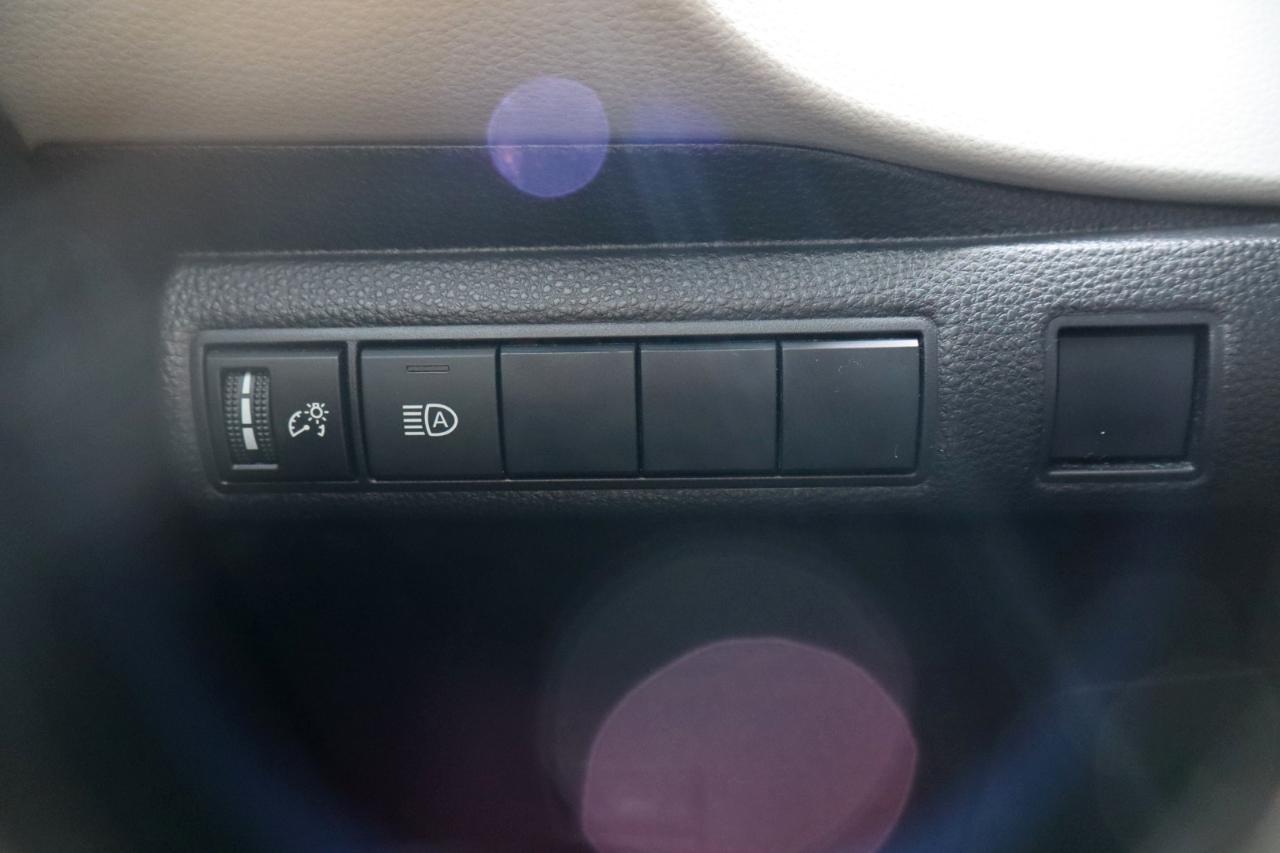 Toyota Corolla LE CVT (Natl) 2021