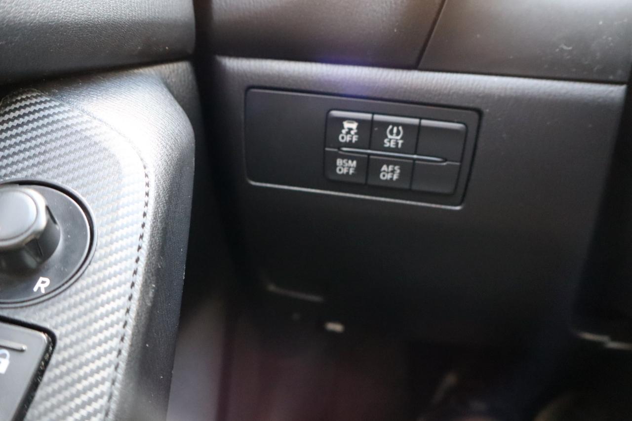 Mazda MAZDA3 5dr HB Auto s Grand Touring 2016