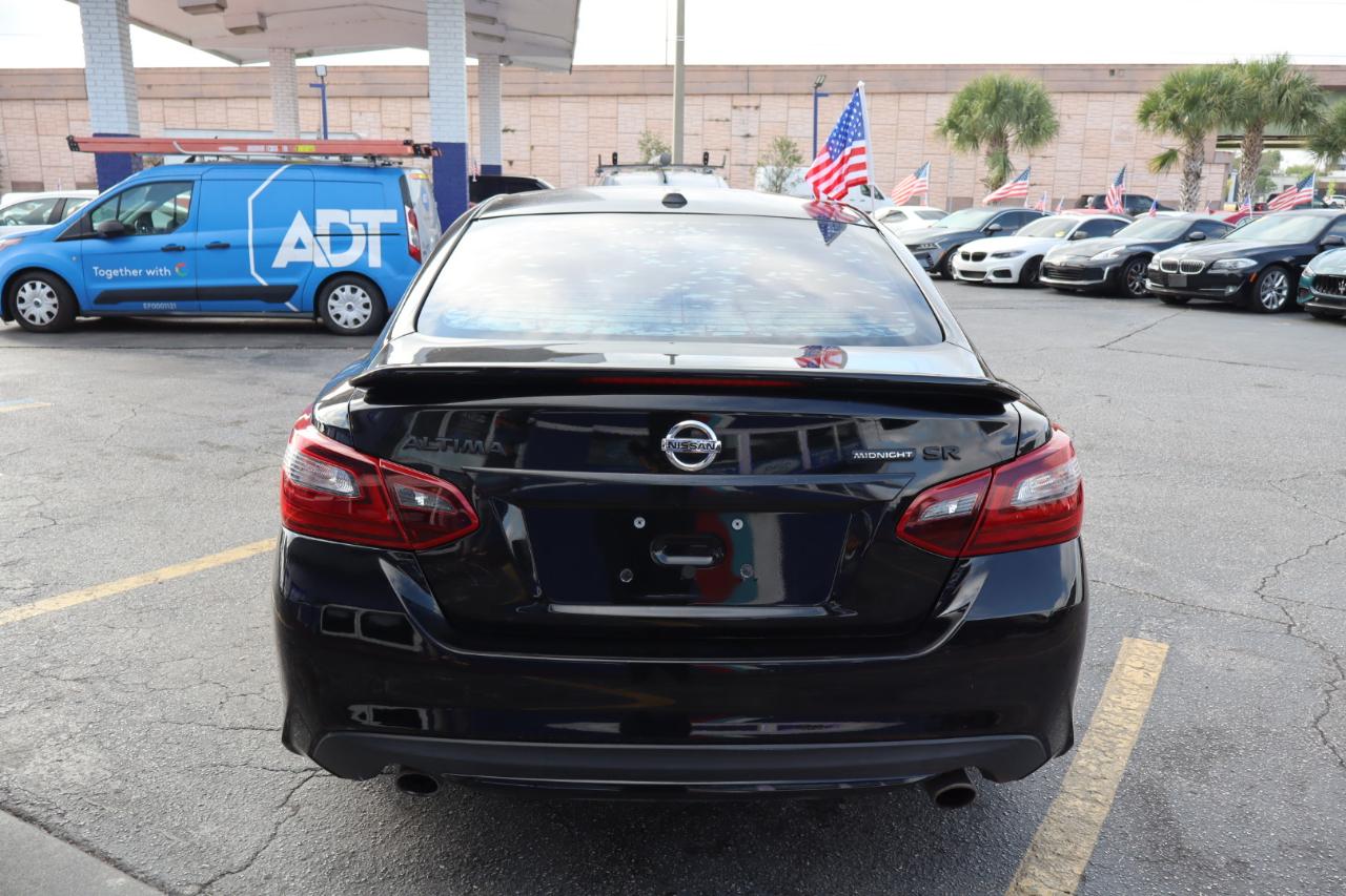 Nissan Altima 2.5 SR Sedan 2018