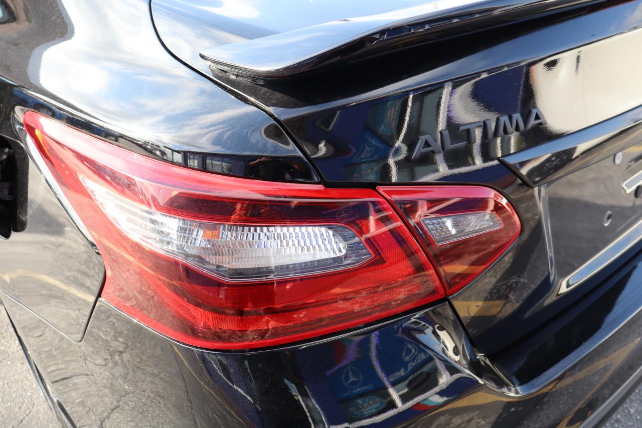 Nissan Altima 2.5 SR Sedan 2018