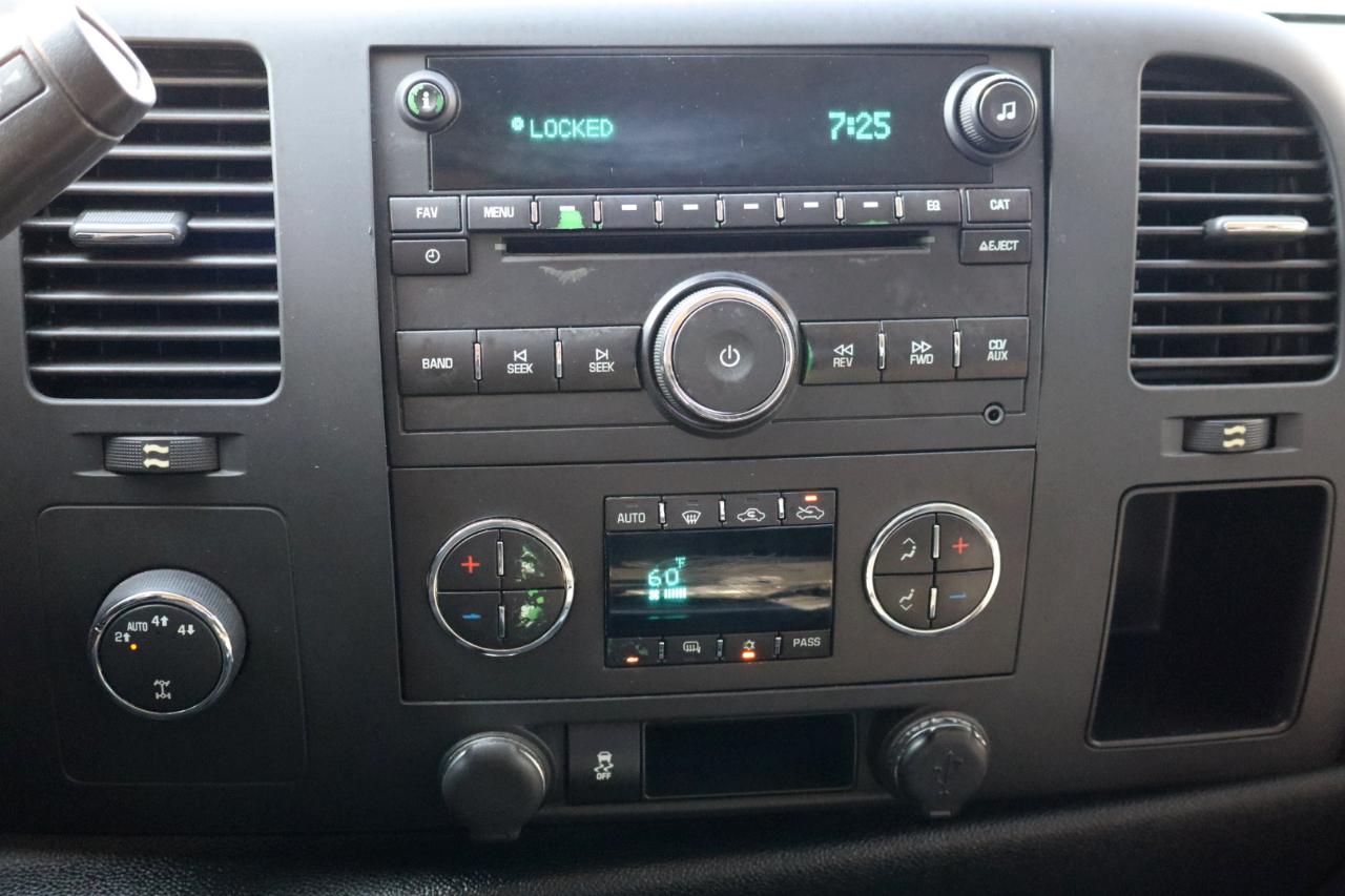 Chevrolet Silverado 1500 4WD Crew Cab 143.5" LT 2013