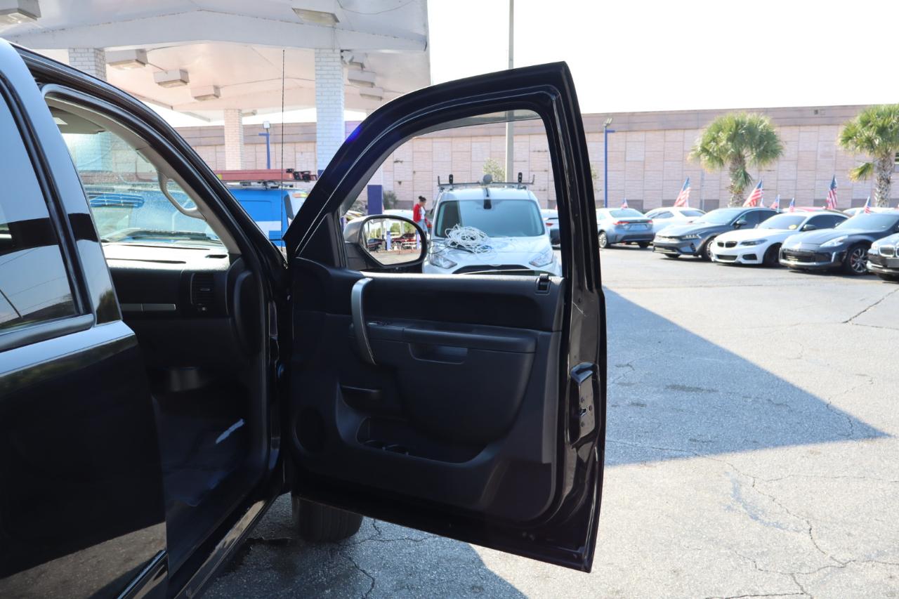 Chevrolet Silverado 1500 4WD Crew Cab 143.5" LT 2013