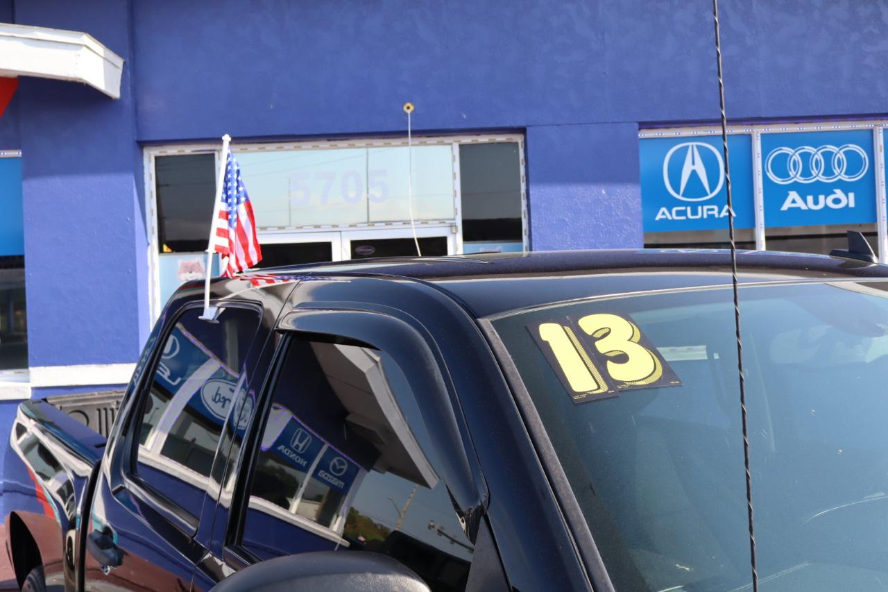 Chevrolet Silverado 1500 4WD Crew Cab 143.5" LT 2013