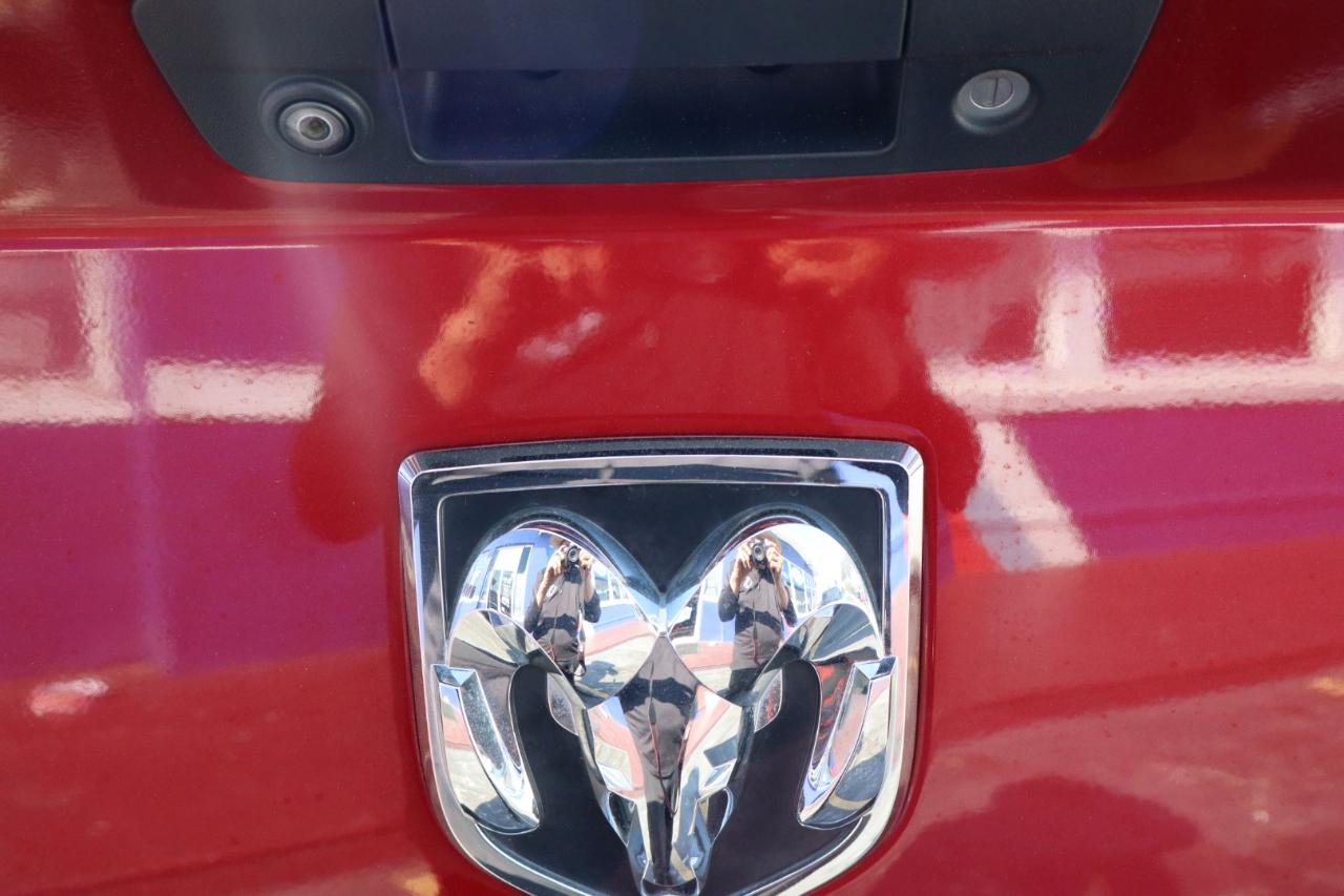 RAM 1500 2WD Crew Cab 140.5" Big Horn 2014