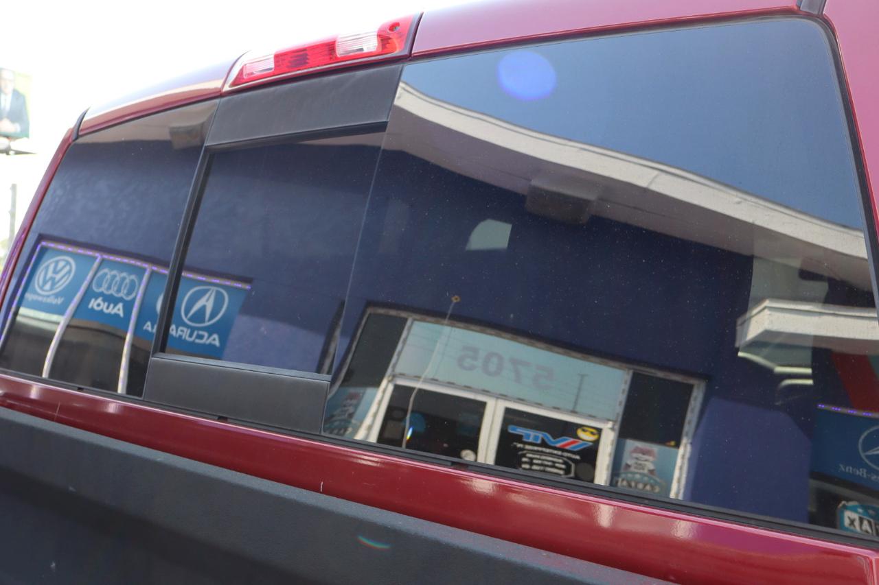 RAM 1500 2WD Crew Cab 140.5" Big Horn 2014