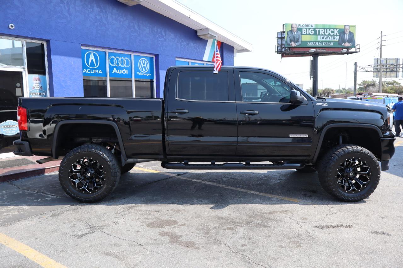 GMC Sierra 1500 4WD Crew Cab 153.0" SLE 2017