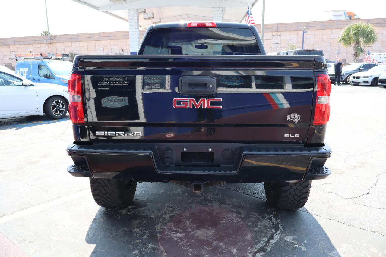 GMC Sierra 1500 4WD Crew Cab 153.0" SLE 2017