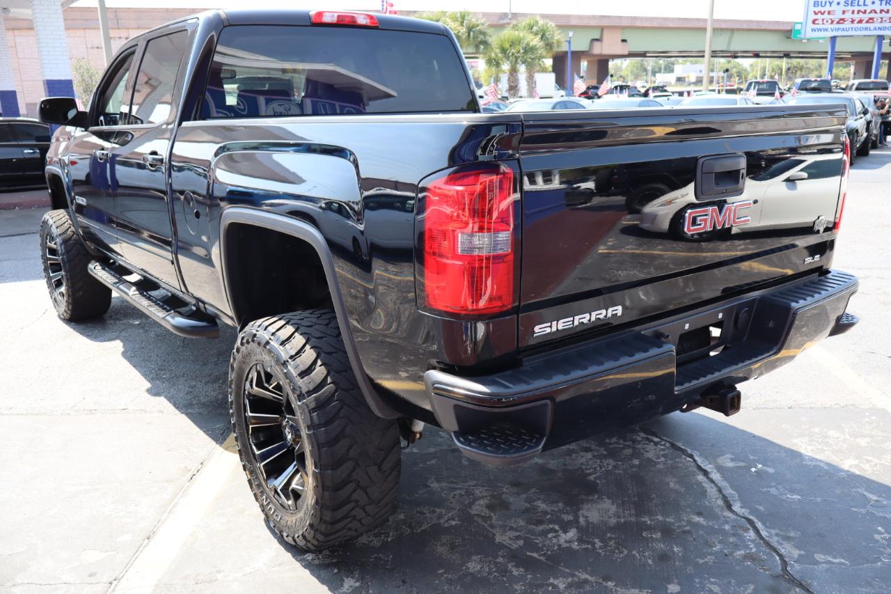 GMC Sierra 1500 4WD Crew Cab 153.0" SLE 2017