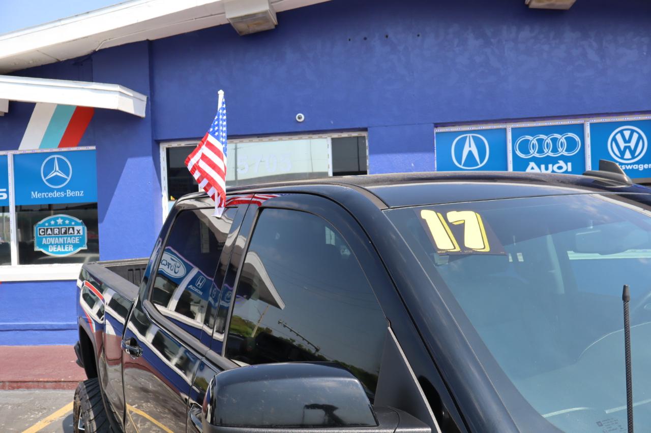 GMC Sierra 1500 4WD Crew Cab 153.0" SLE 2017