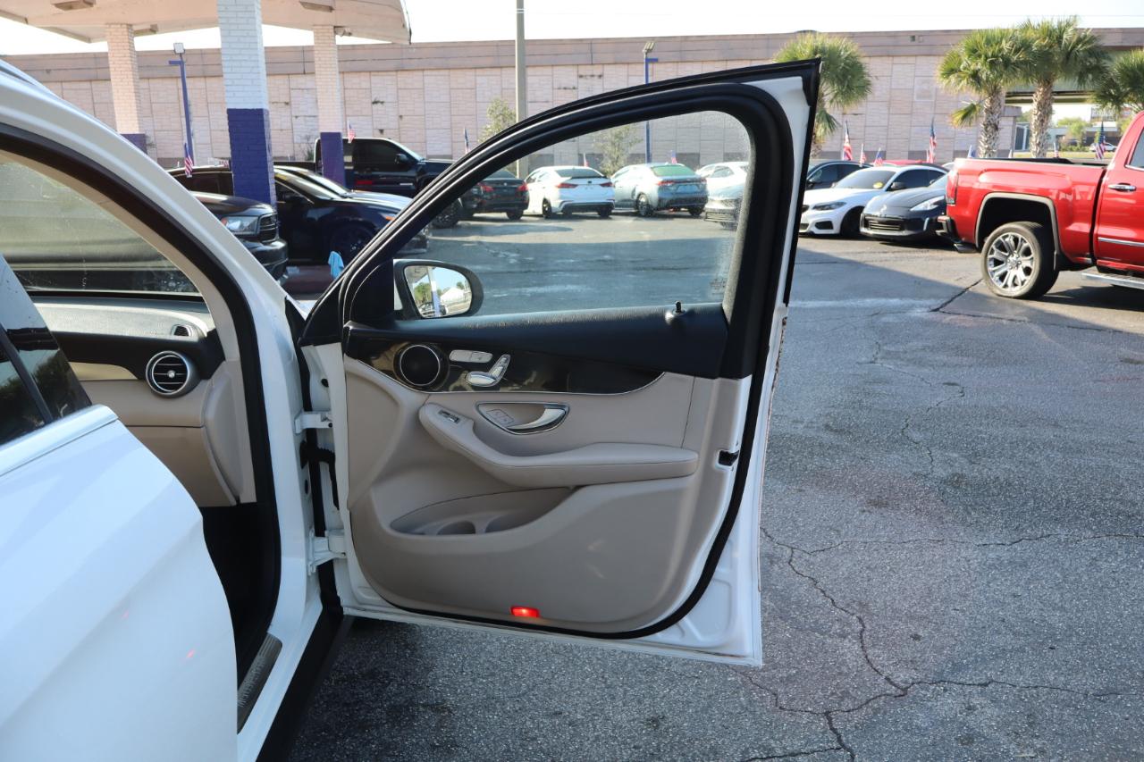 Mercedes-Benz GLC RWD 4dr GLC 300 2016