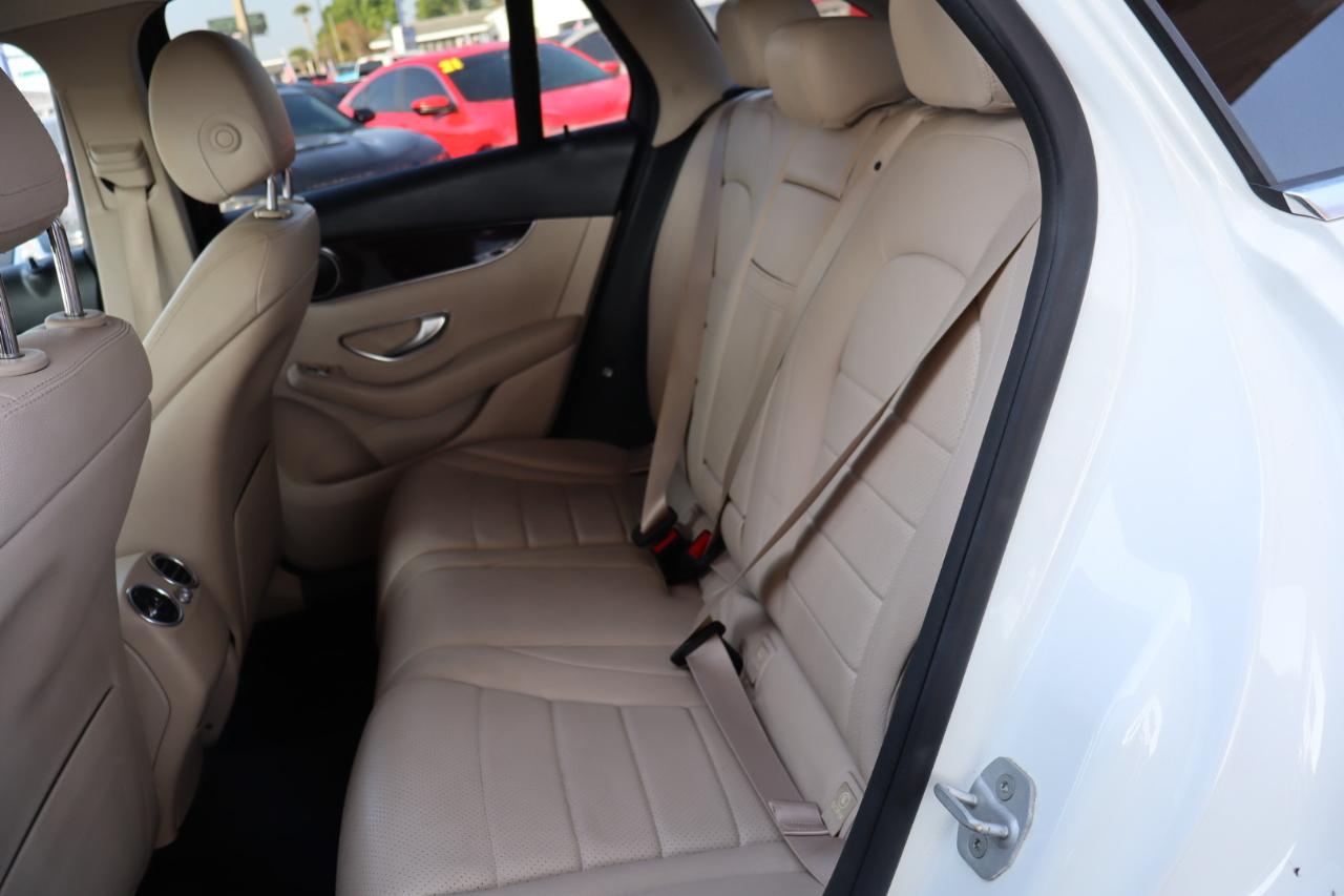 Mercedes-Benz GLC RWD 4dr GLC 300 2016