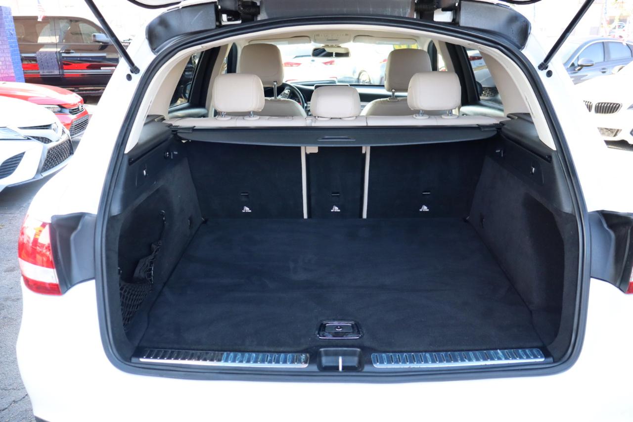 Mercedes-Benz GLC RWD 4dr GLC 300 2016