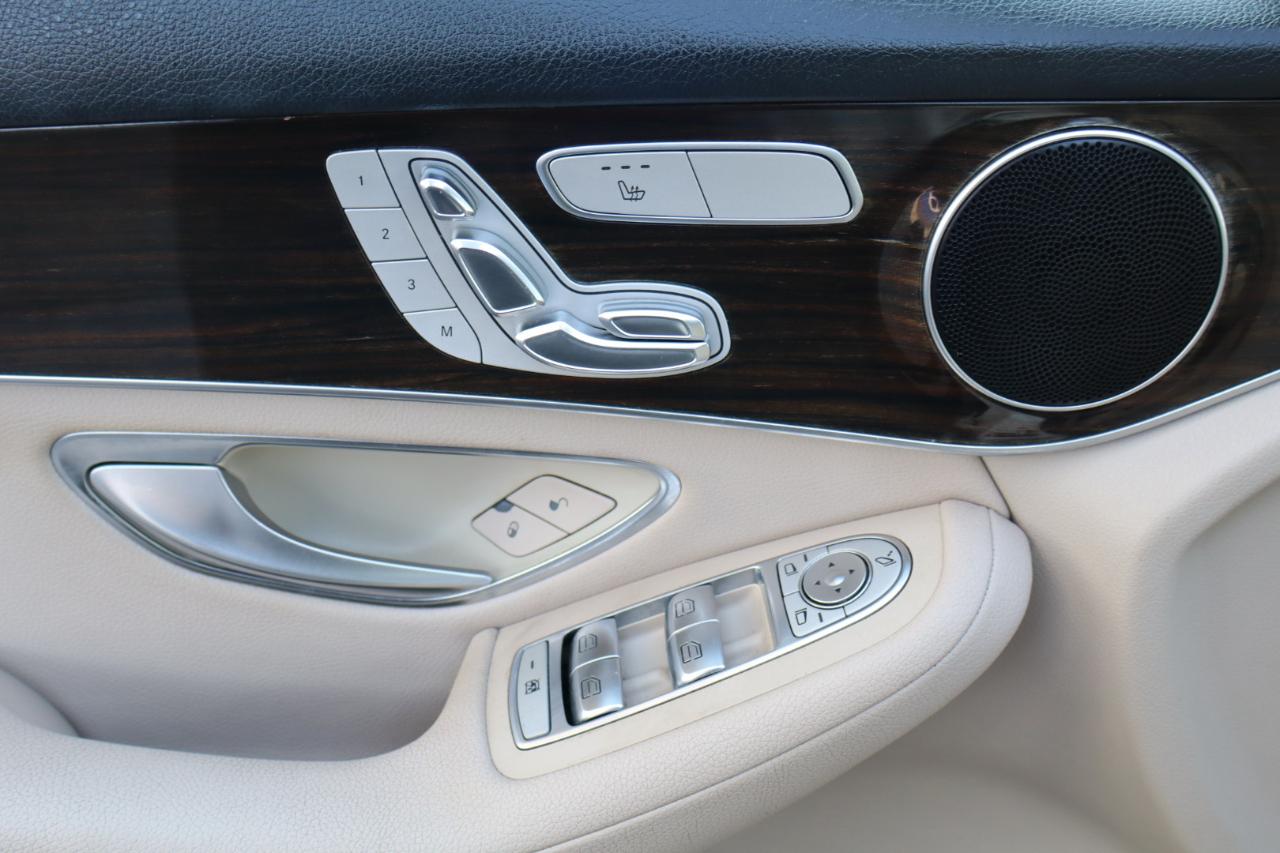 Mercedes-Benz GLC RWD 4dr GLC 300 2016