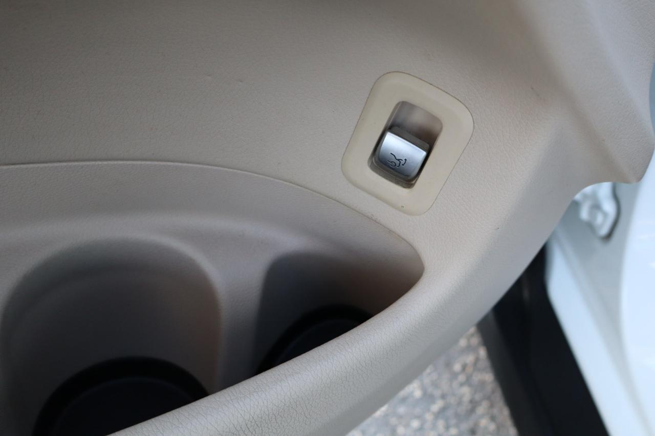 Mercedes-Benz GLC RWD 4dr GLC 300 2016