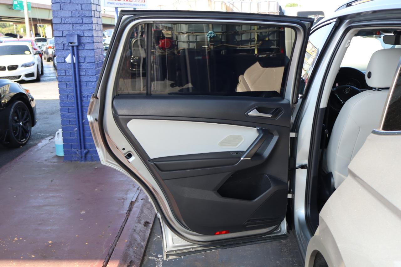 Volkswagen Tiguan 2.0T SE R-Line Black FWD 2020