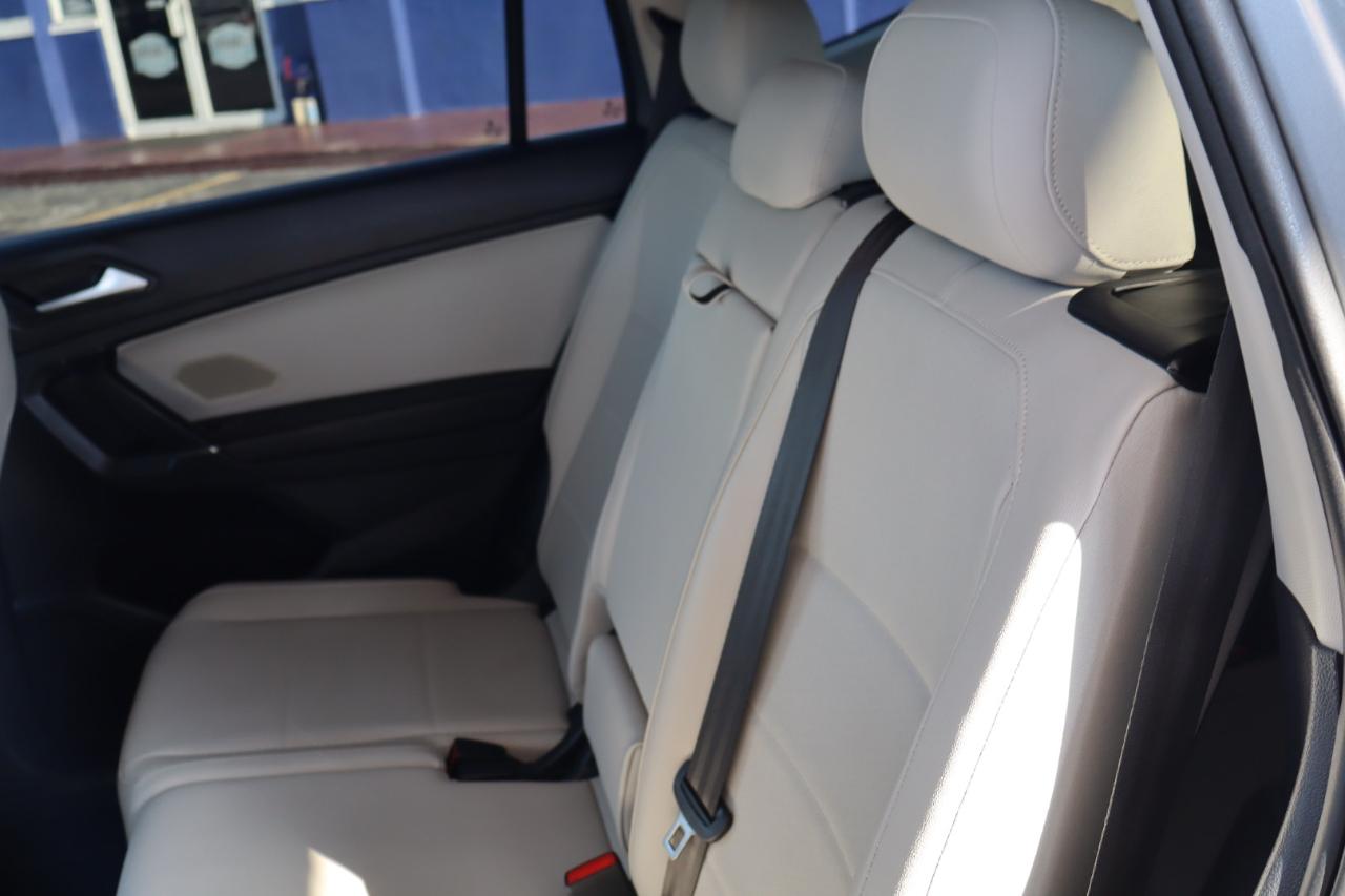 Volkswagen Tiguan 2.0T SE R-Line Black FWD 2020