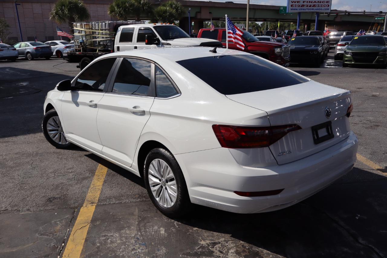 Volkswagen Jetta R-Line Auto w/ULEV 2019