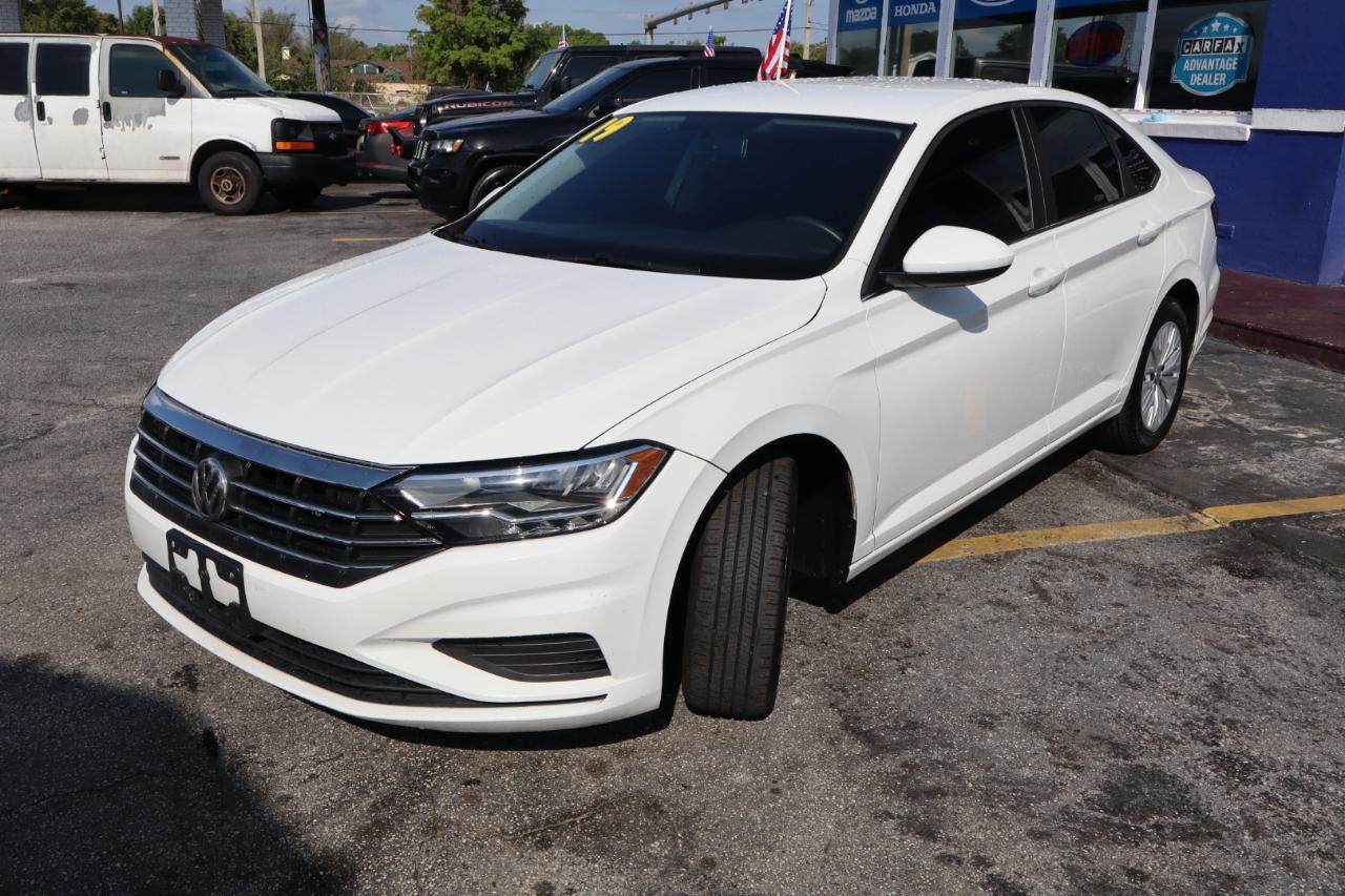 Volkswagen Jetta R-Line Auto w/ULEV 2019