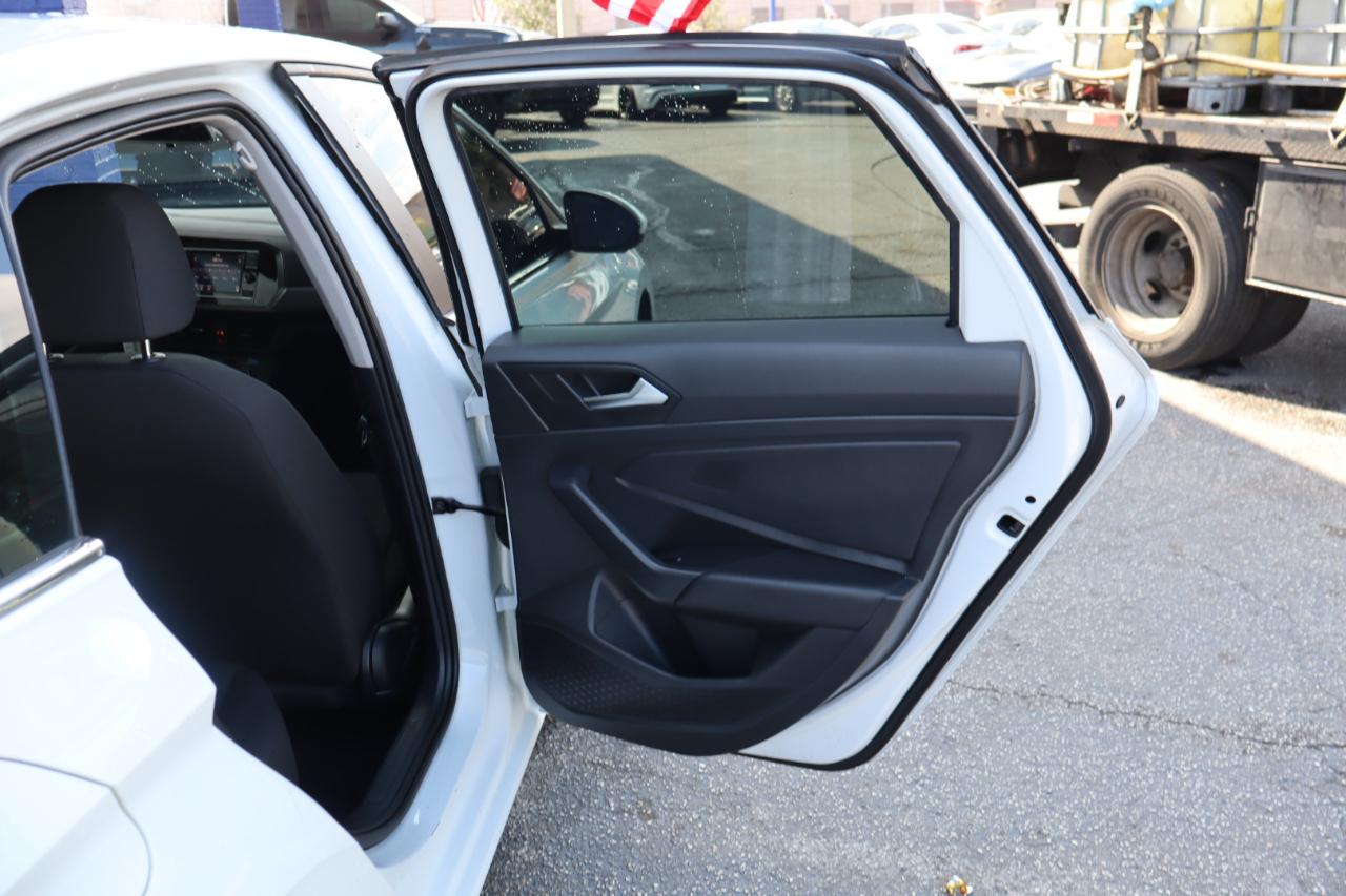 Volkswagen Jetta R-Line Auto w/ULEV 2019