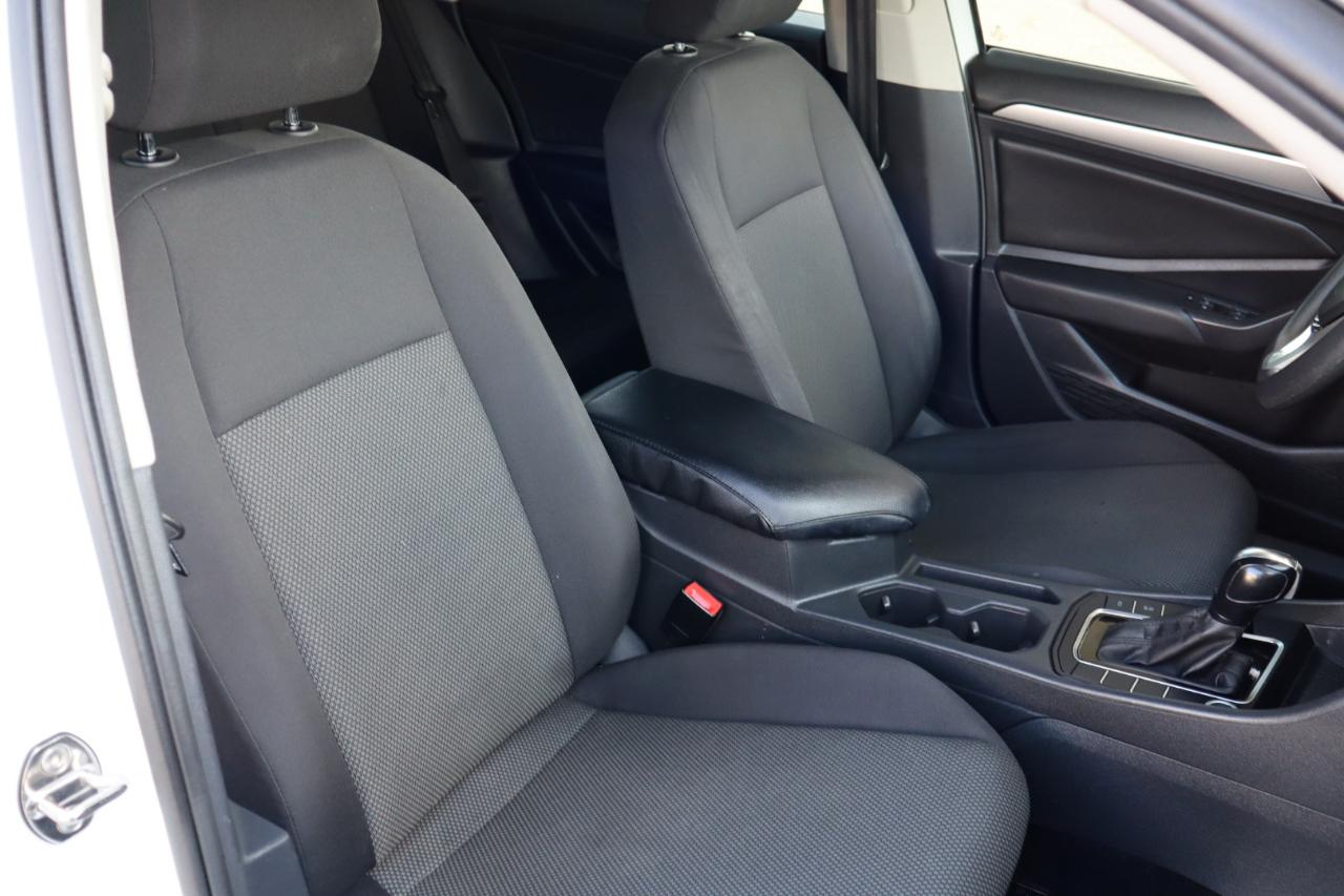 Volkswagen Jetta R-Line Auto w/ULEV 2019