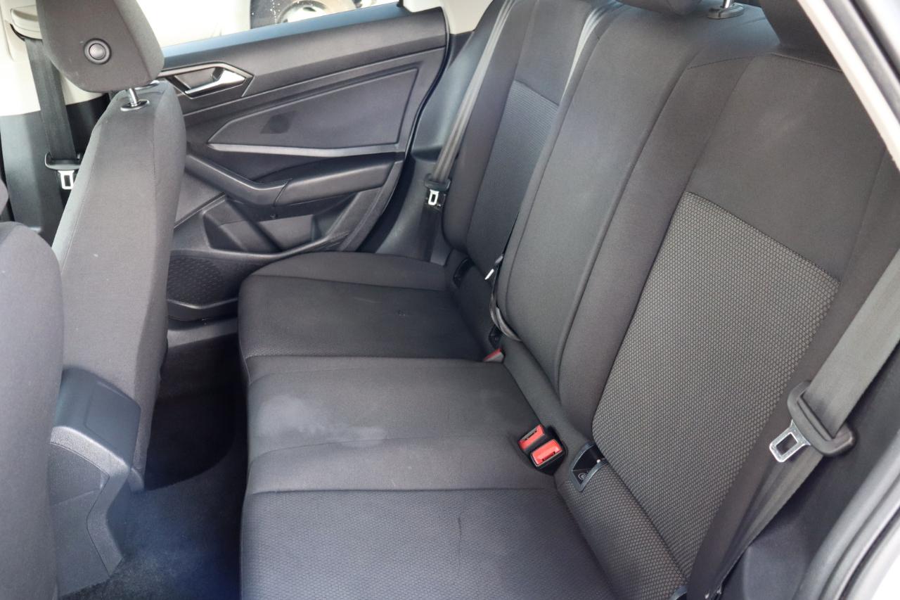 Volkswagen Jetta R-Line Auto w/ULEV 2019