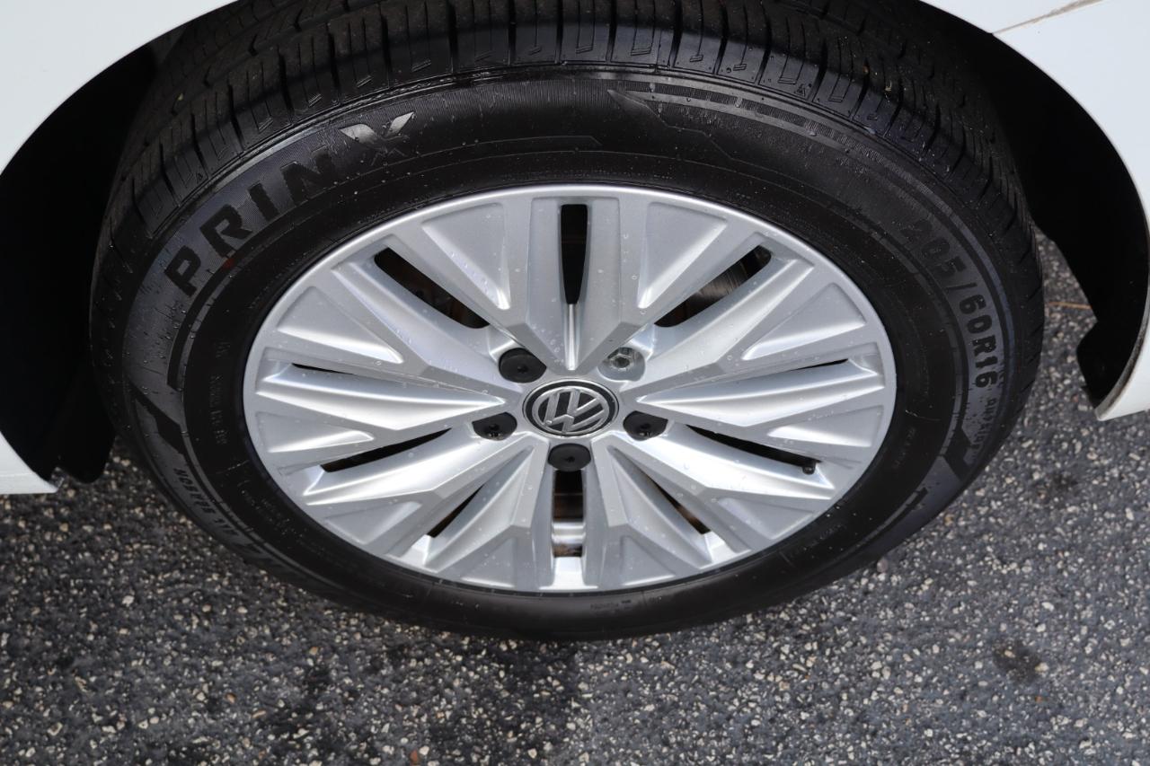 Volkswagen Jetta R-Line Auto w/ULEV 2019