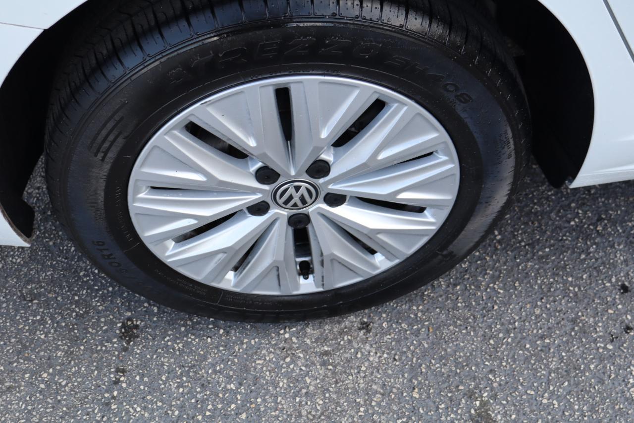 Volkswagen Jetta R-Line Auto w/ULEV 2019