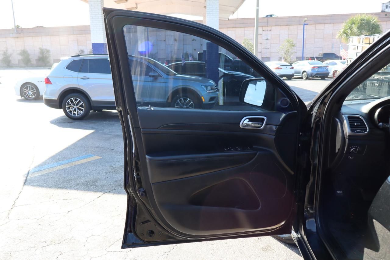 Jeep Grand Cherokee Altitude 4x2 *Ltd Avail* 2018