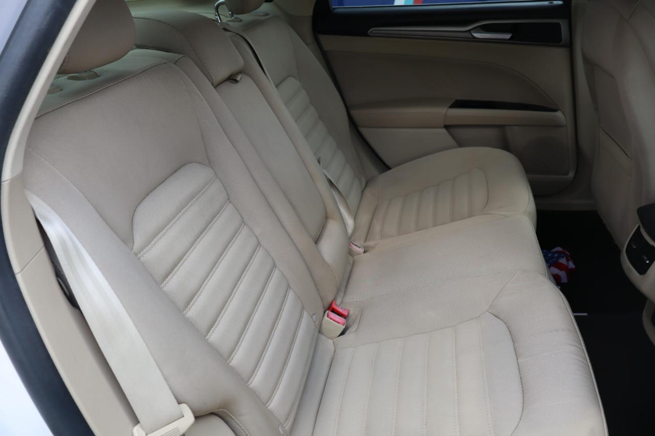 Ford Fusion 4dr Sdn SE FWD 2014