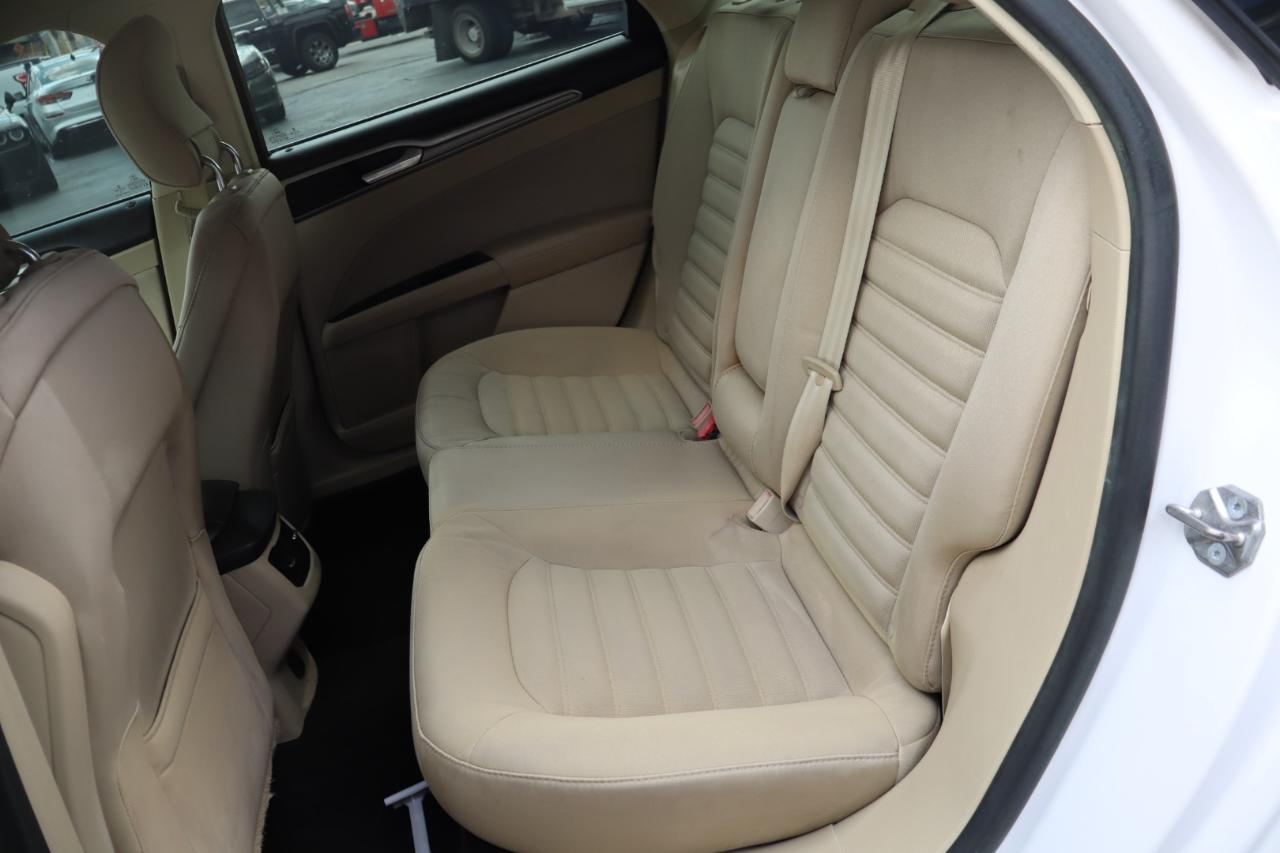 Ford Fusion 4dr Sdn SE FWD 2014