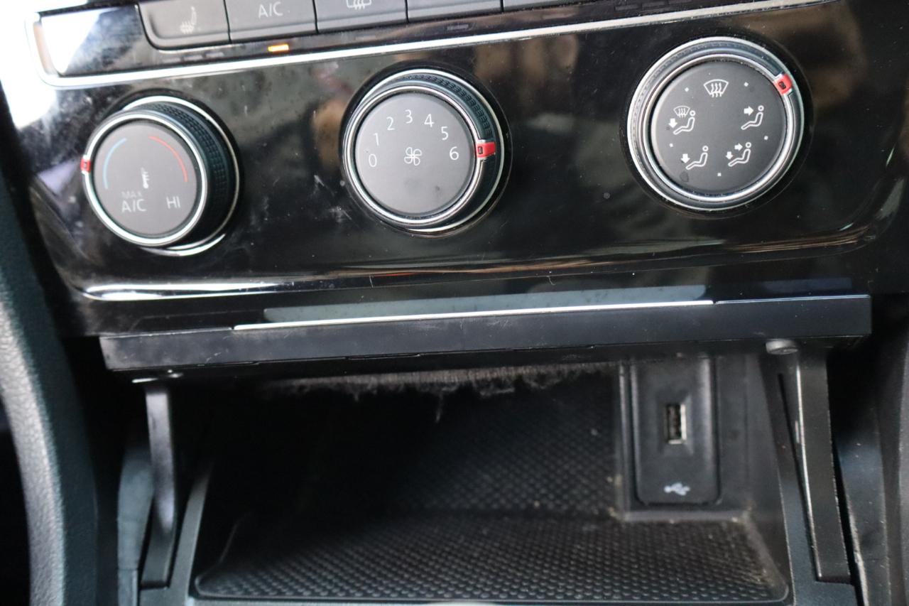 Volkswagen Golf GTI 2.0T Autobahn Manual 2020