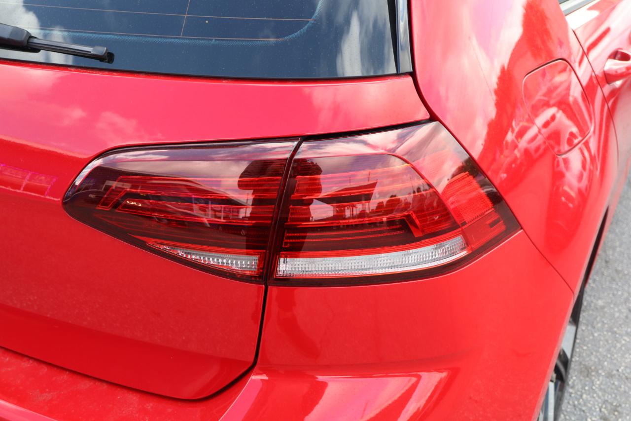 Volkswagen Golf GTI 2.0T Autobahn Manual 2020