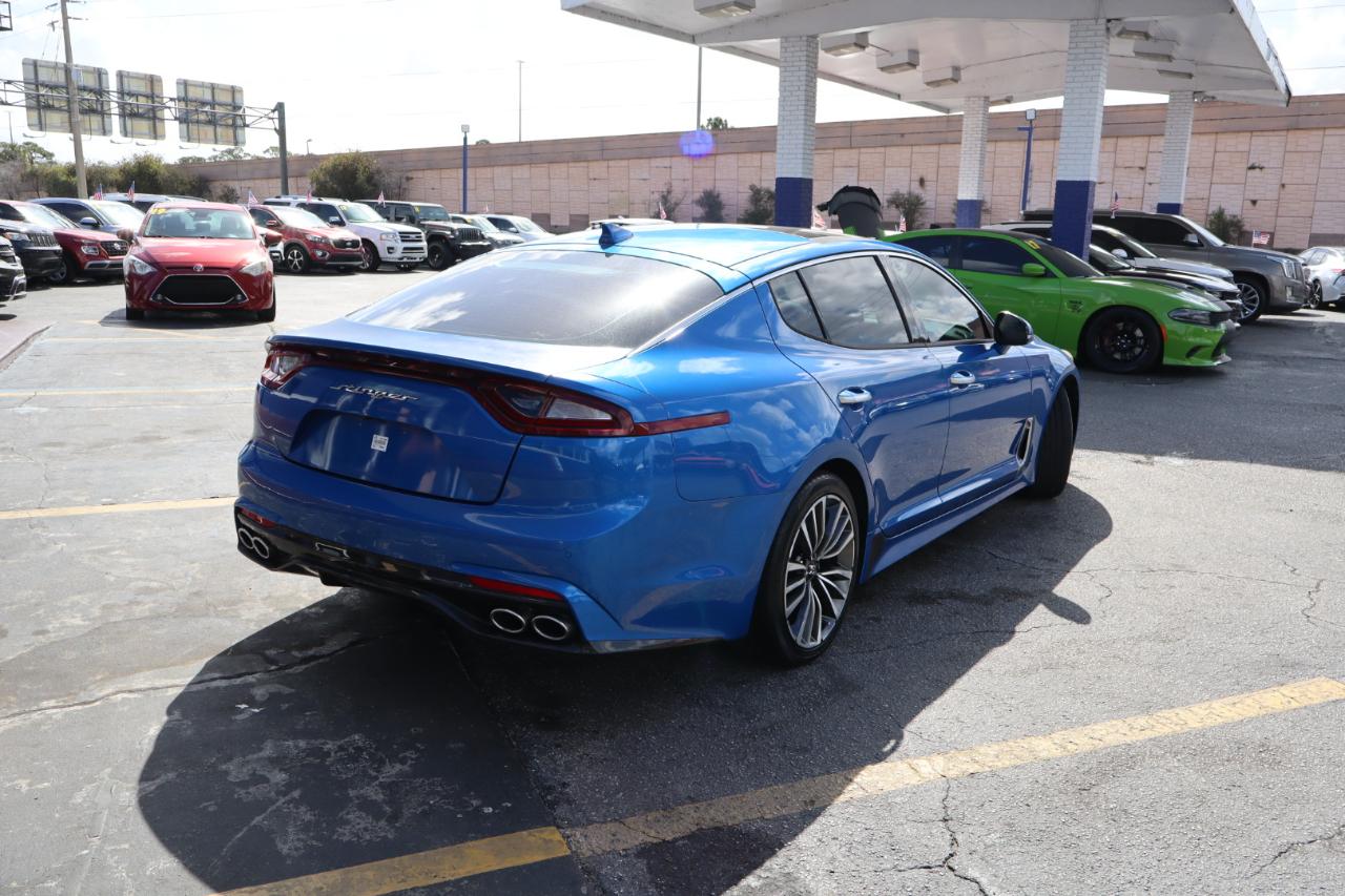 Kia Stinger Premium RWD 2018